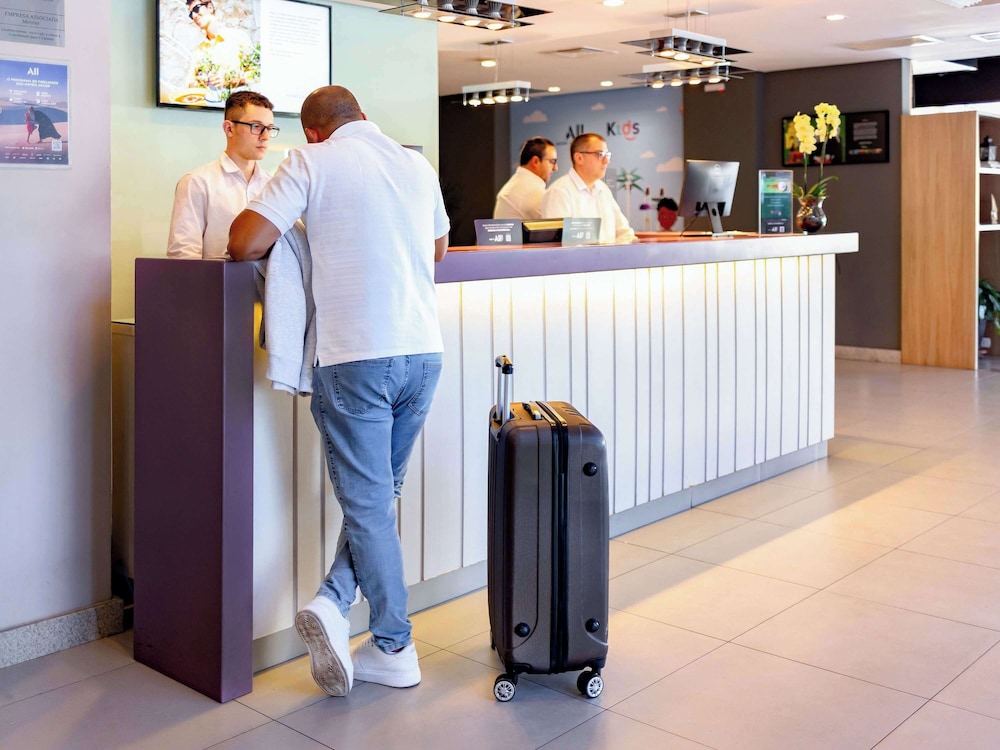 Mercure Florianopolis Convention Hotel 11/74