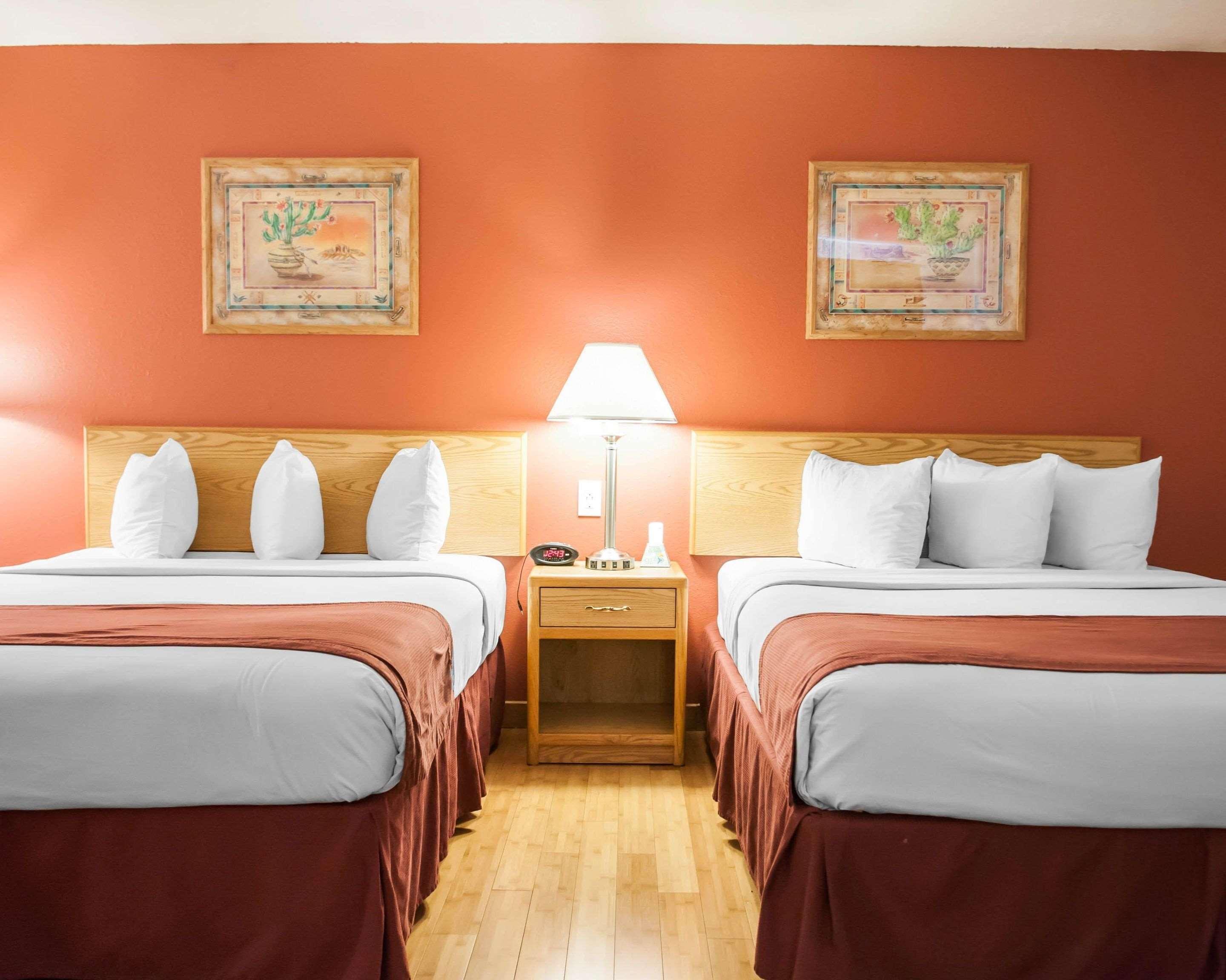 ROOM, 2 QUEEN BEDS