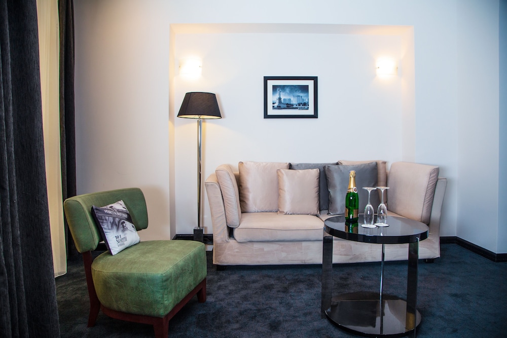 North Avenue by Stellar Hotels (Ex:North Avenue Hotel) 70/78