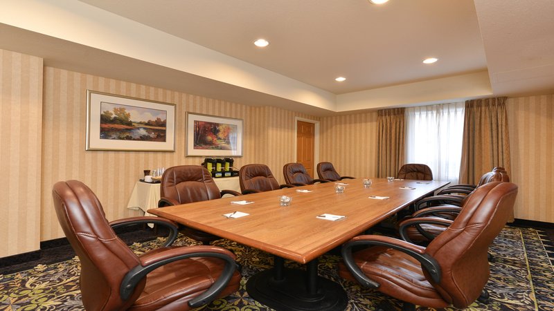 Staybridge Suites Hotel Calgary Airport 60/74