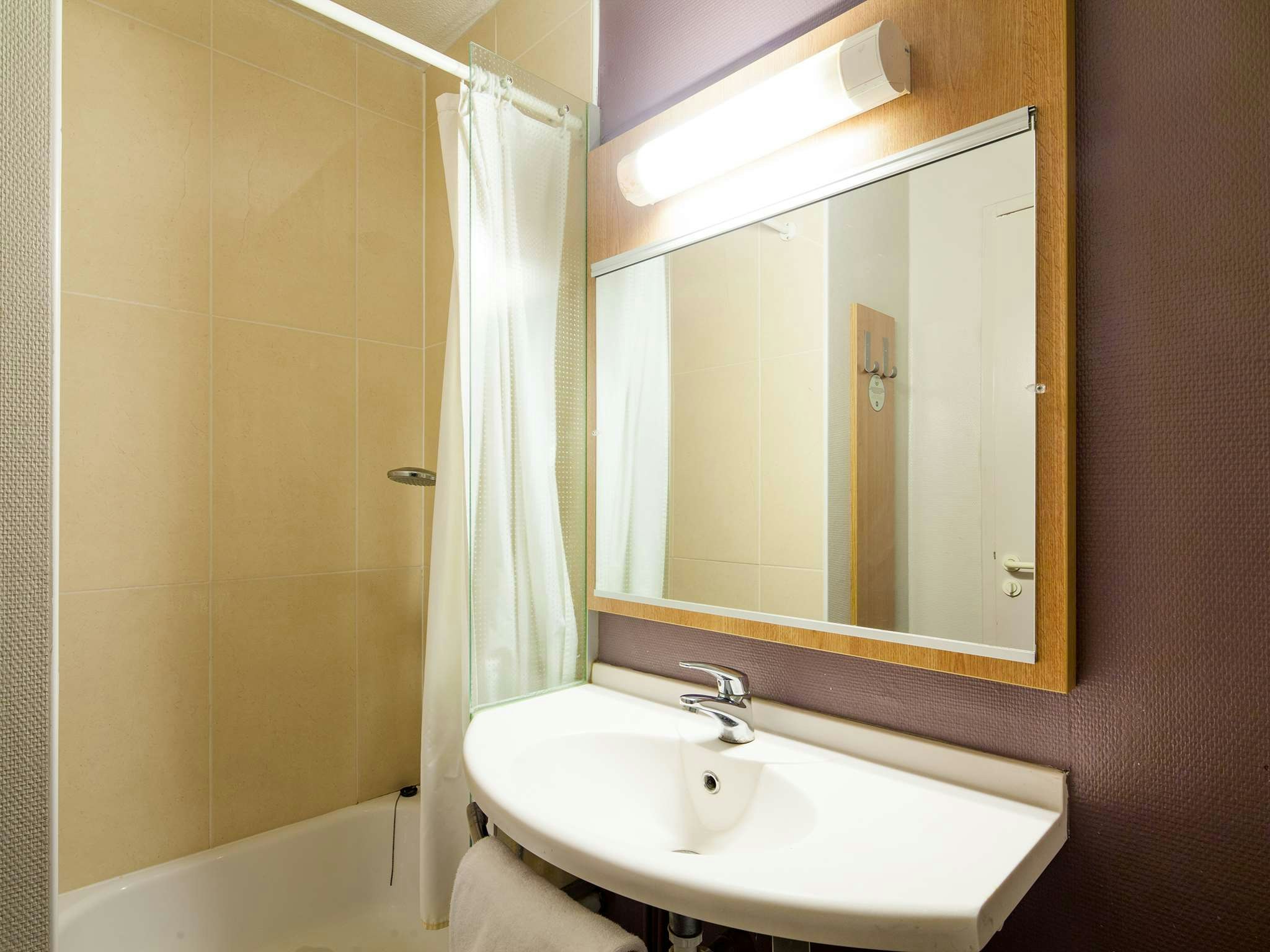 B&B Hotel Paris Porte Des Lilas 37/37