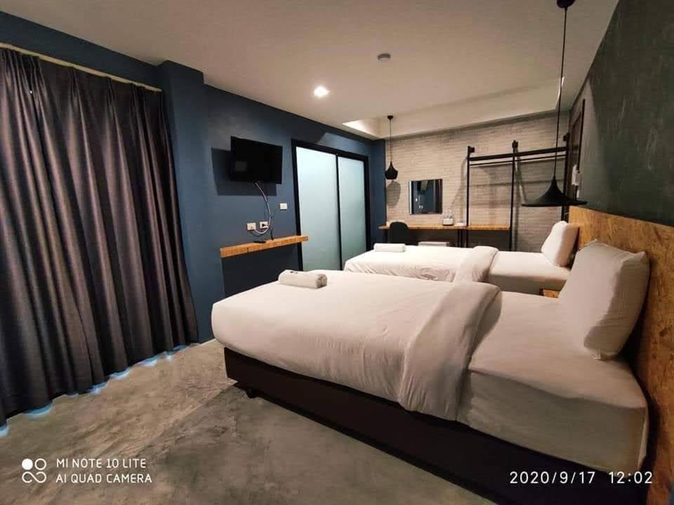 Modern Budget Hotel HatYai Thailand 25/46