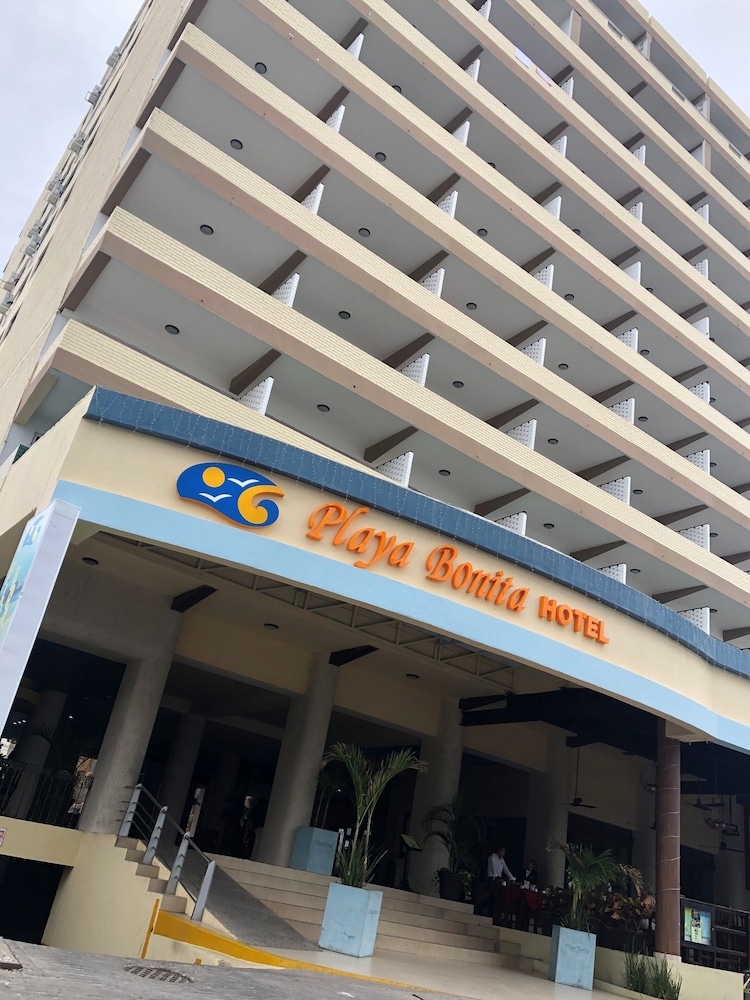 Playa Bonita Hotel 4/40