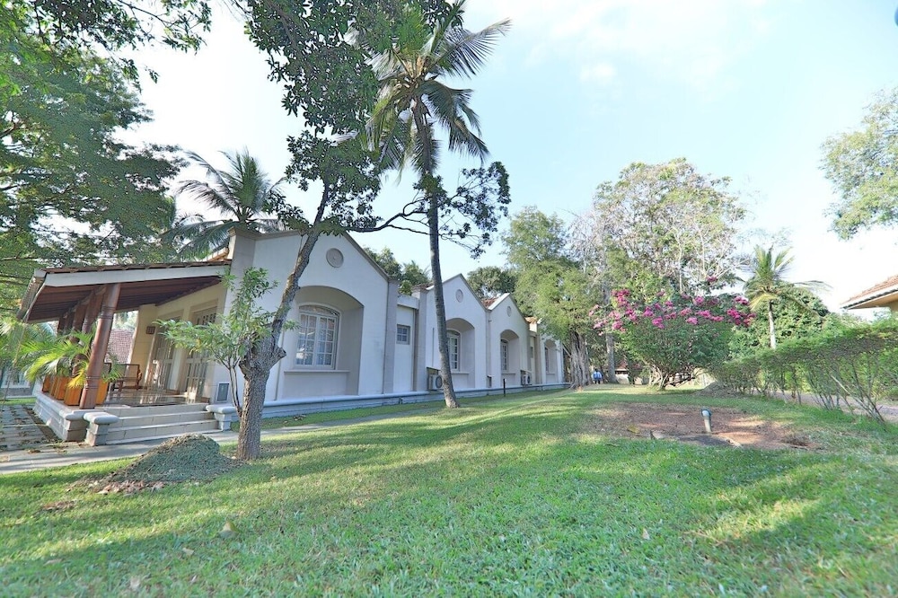 Tamarind Tree Garden Resort 55/62