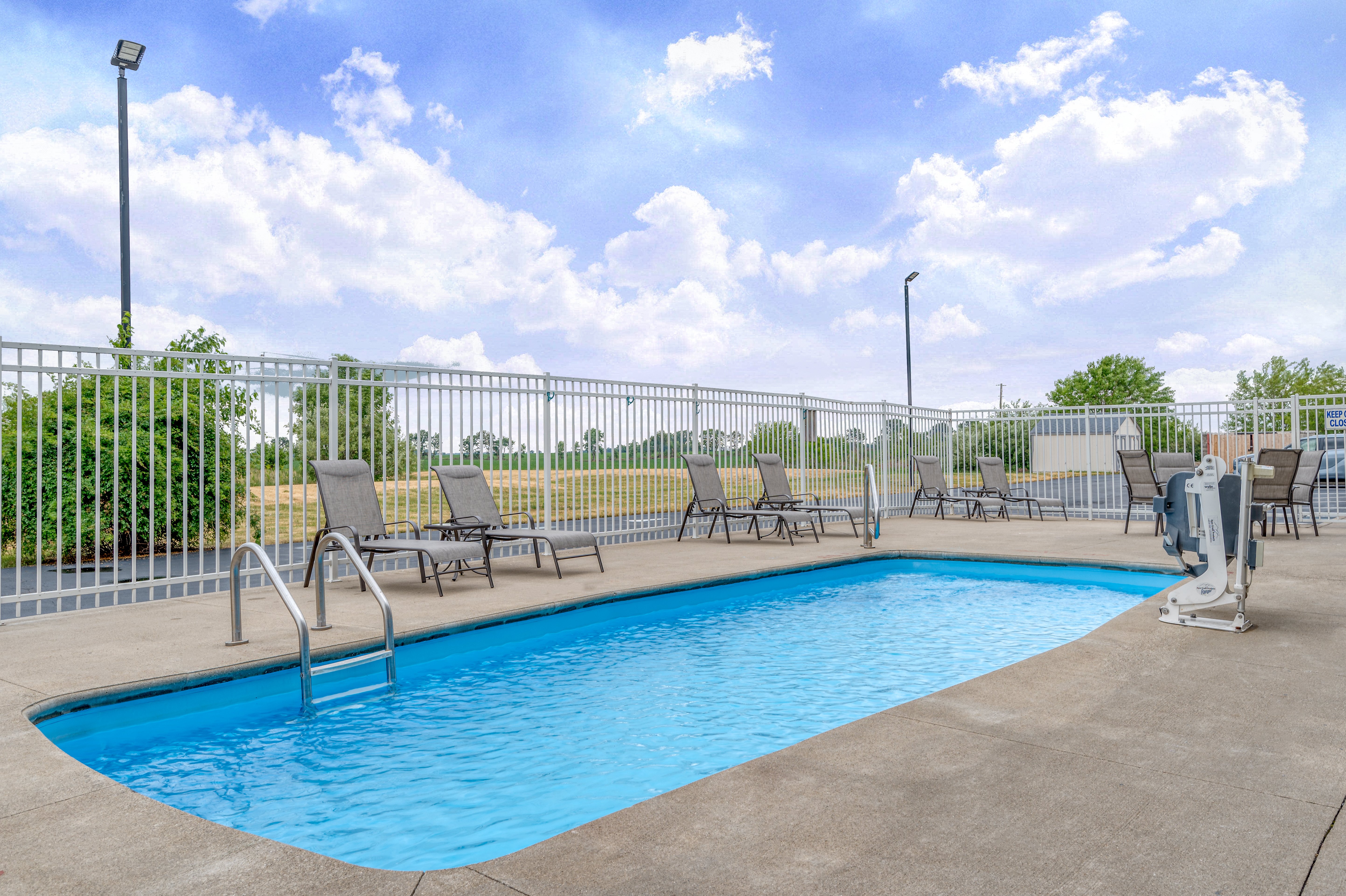 Holiday Inn Express Rensselaer, an IHG Hotel 32/34