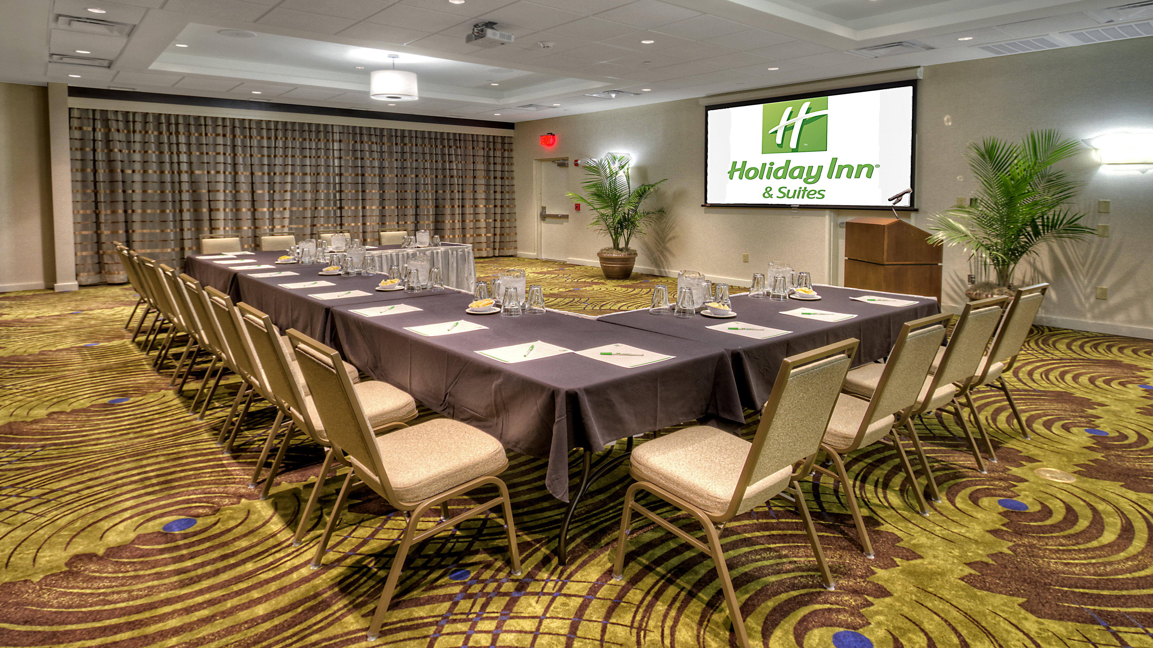 Holiday Inn Hotel And Suites Tupelo North 49/55