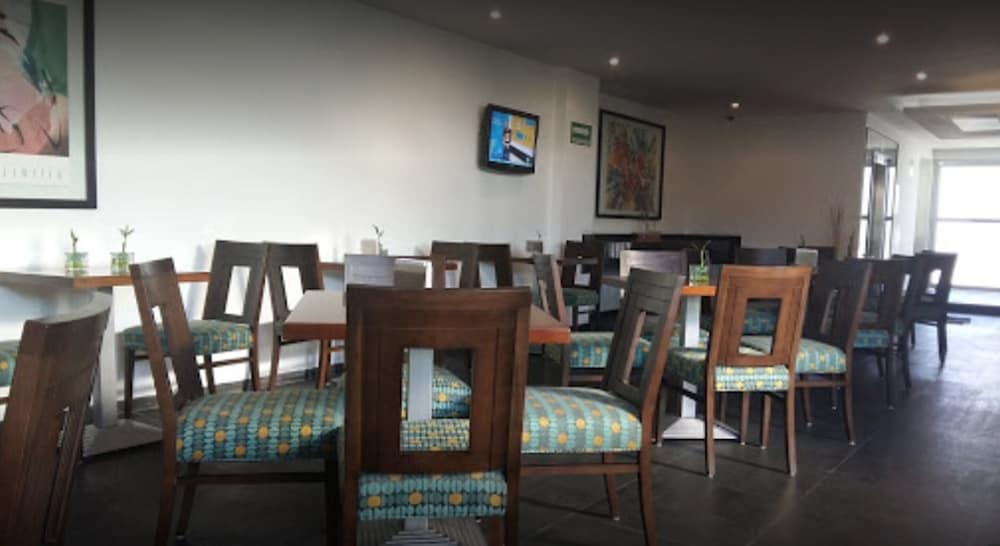 Hotel Atenas Plaza 32/37