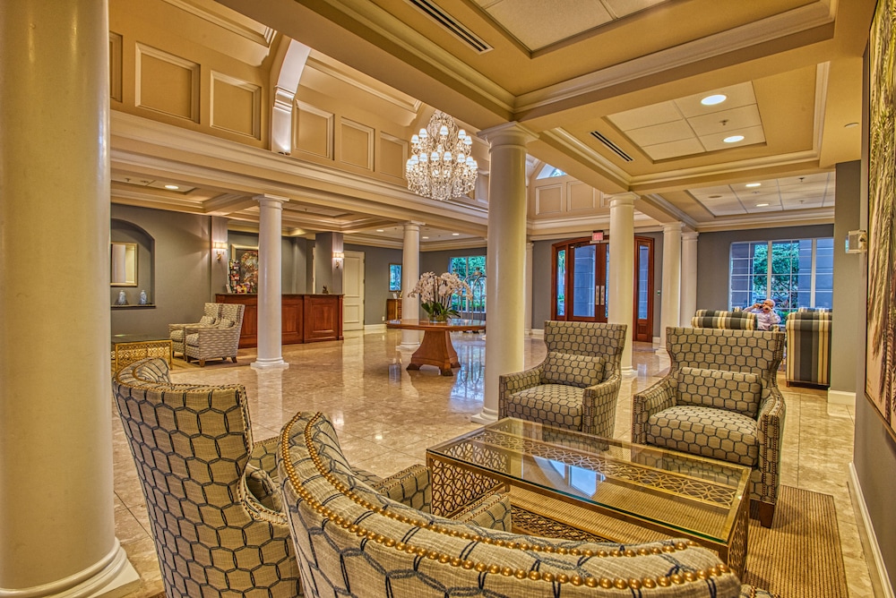 Trianon Bonita Bay Hotel 17/35