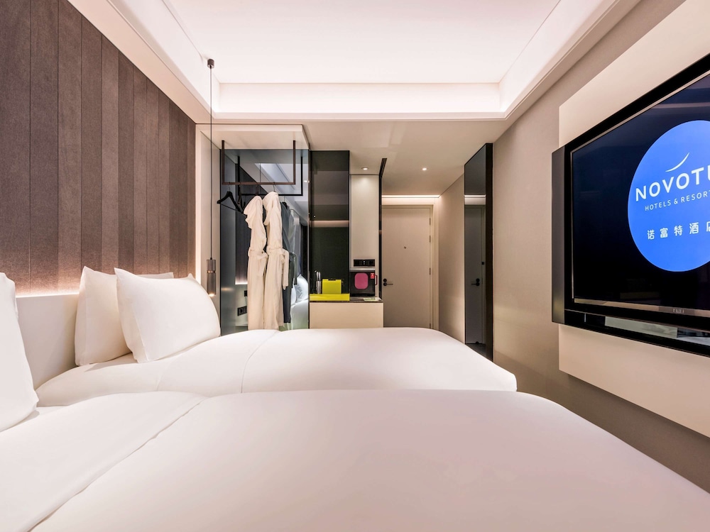 Novotel Yangzhou Slender West Lake 36/60