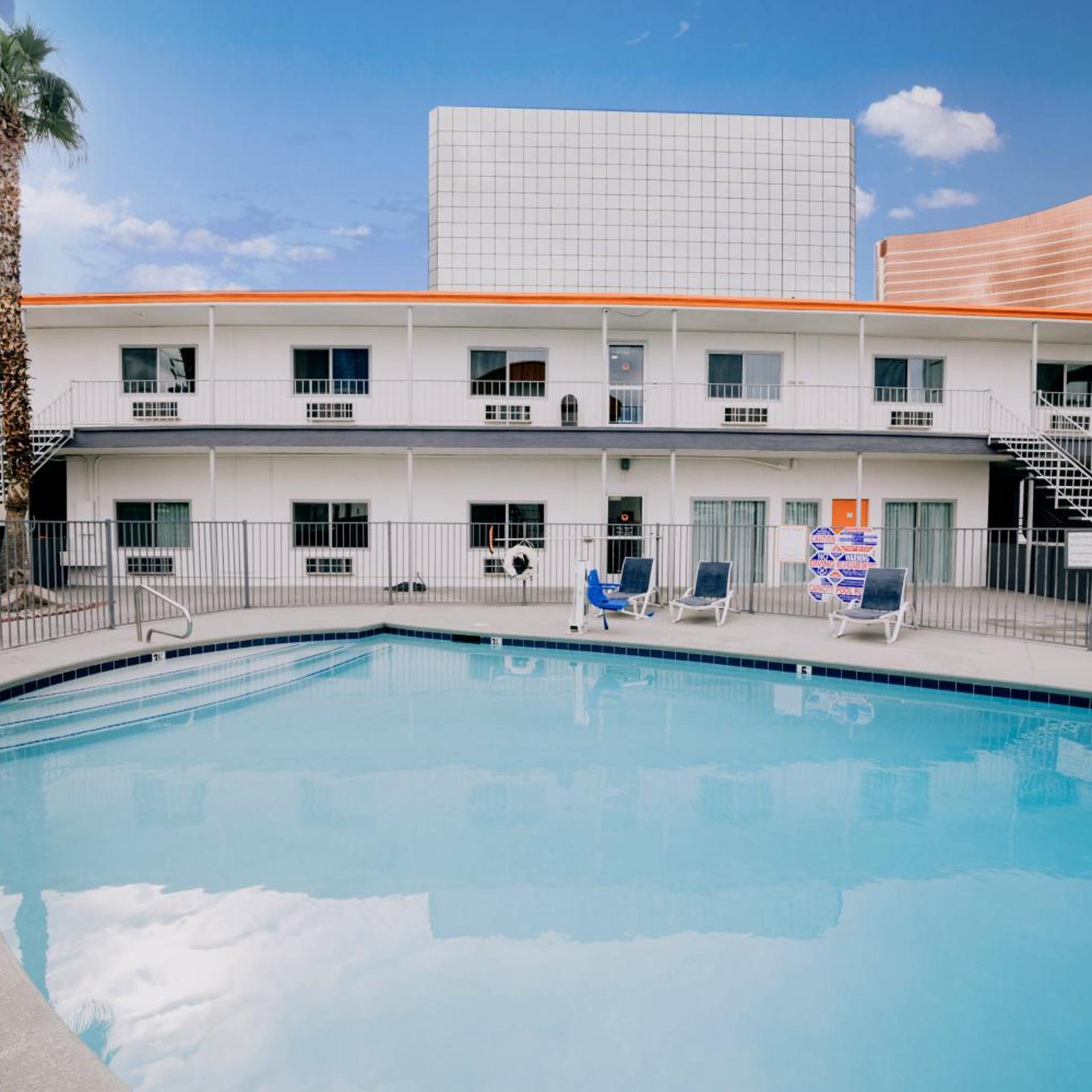 Siegel Select Convention Cente Ex Rodeway Inn 6/63
