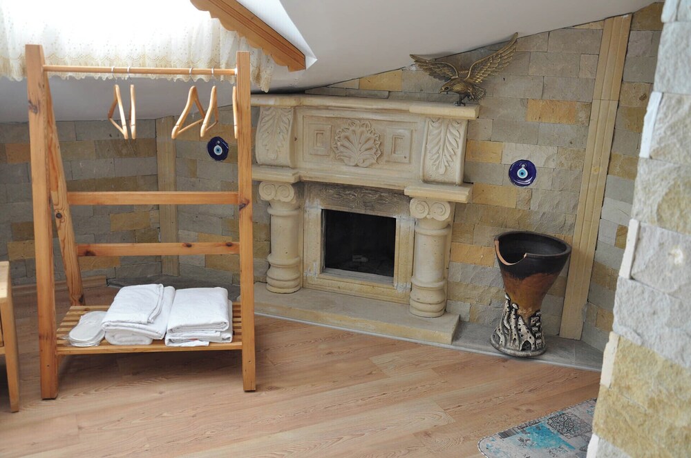 Uchisar Stone House 35/41