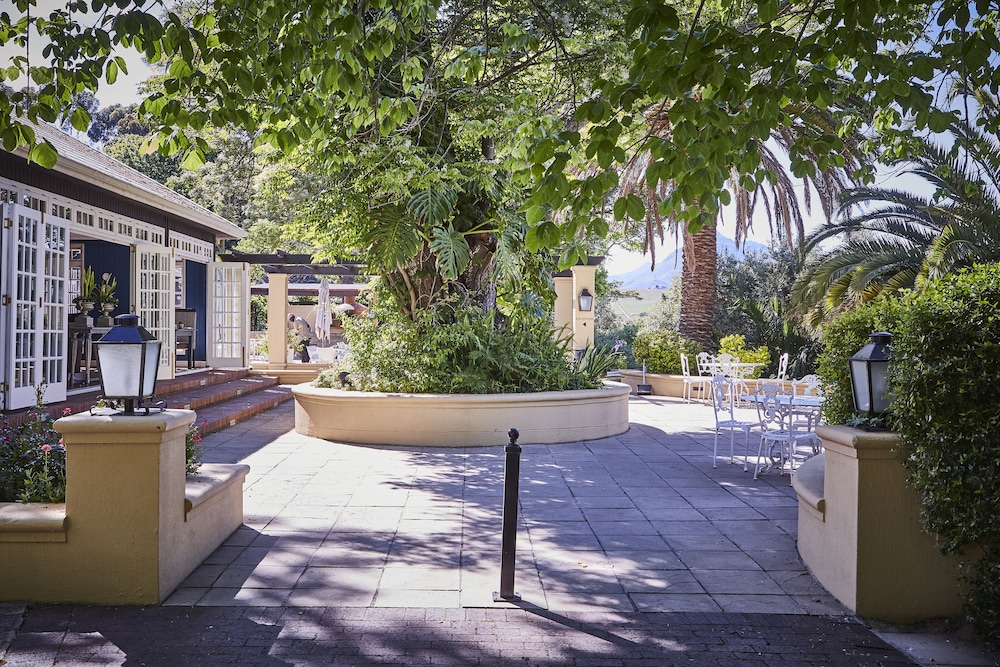 The Devon Valley Hotel 45/50