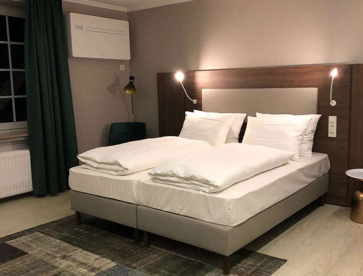 STANDARD, DOUBLE BED