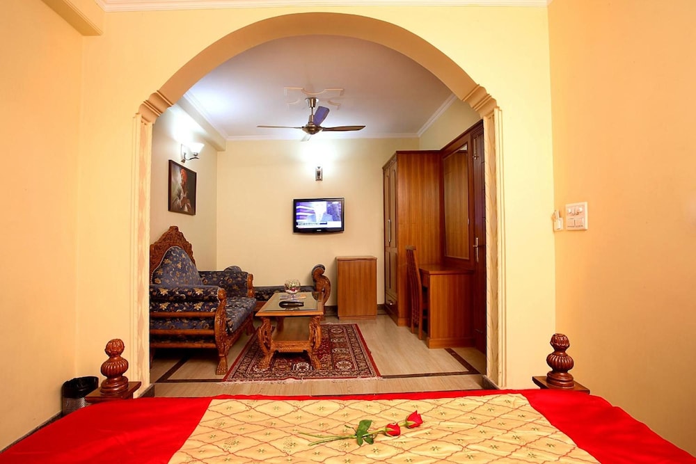 Indira International Inn 30/41