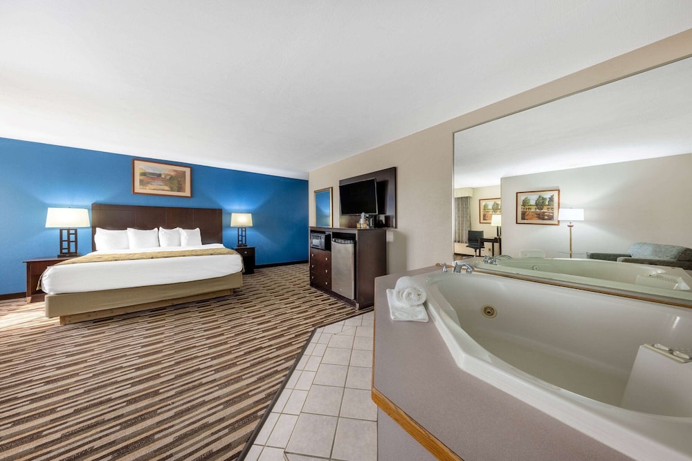 Baymont By Wyndham Springfield South Hwy 65 23/50