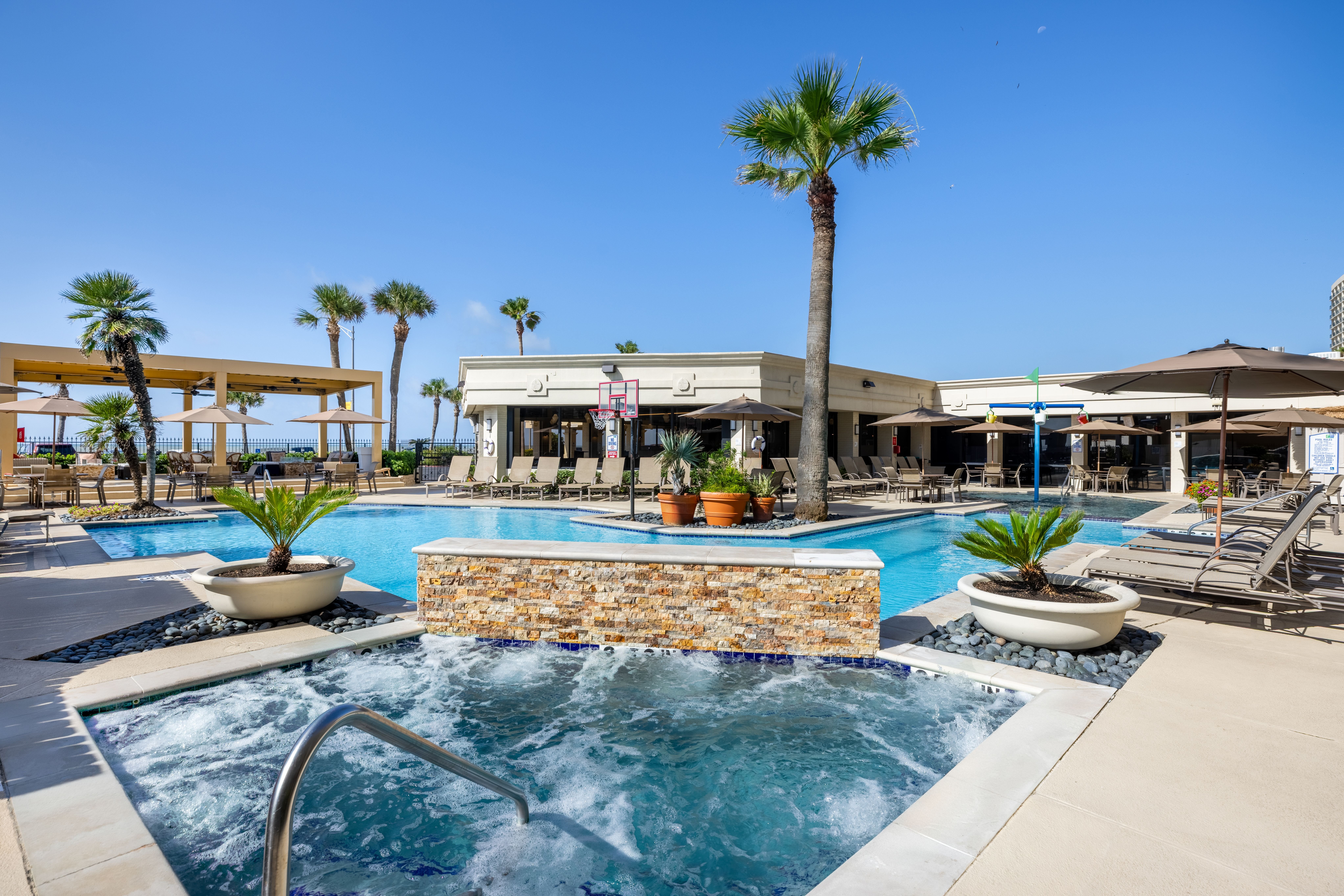 Holiday Inn Resort Galveston-On The Beach 23/55
