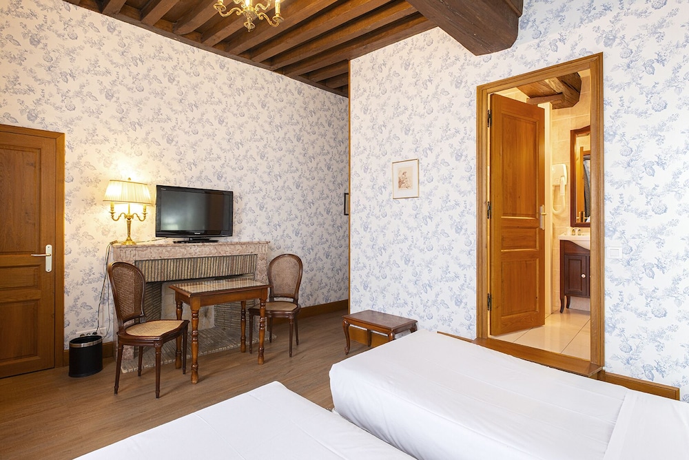 Hotel Belle Epoque 25/46