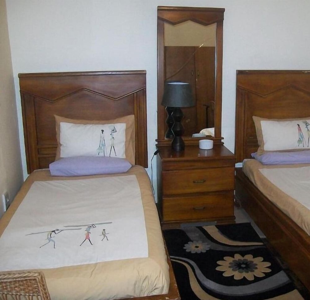 Flossie S Bed And Breakfast 14/32