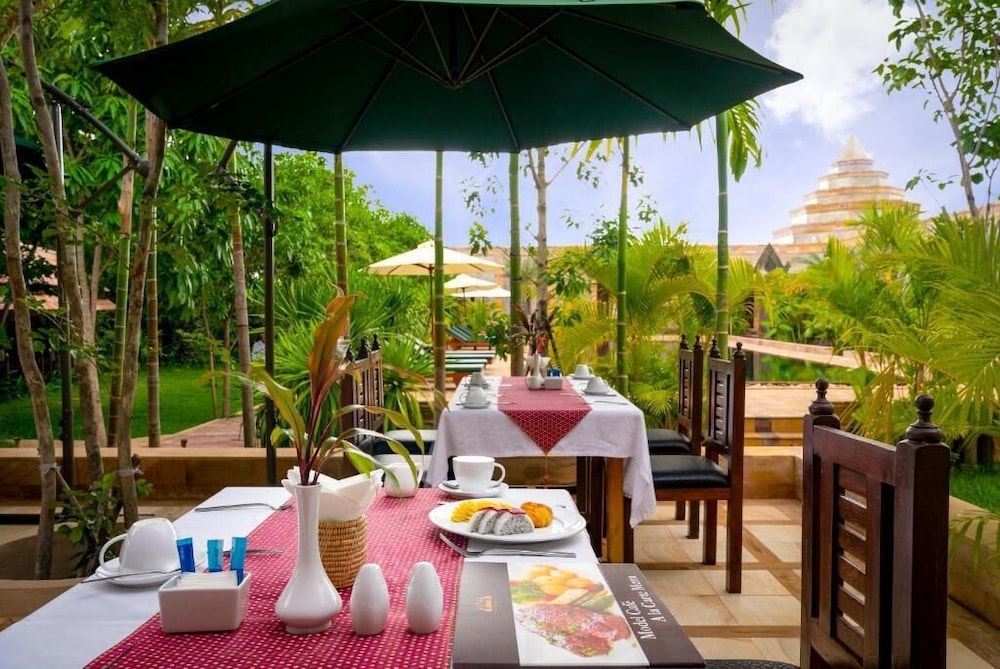 MODEL ANGKOR RESORT AND RESIDENCE 41/50