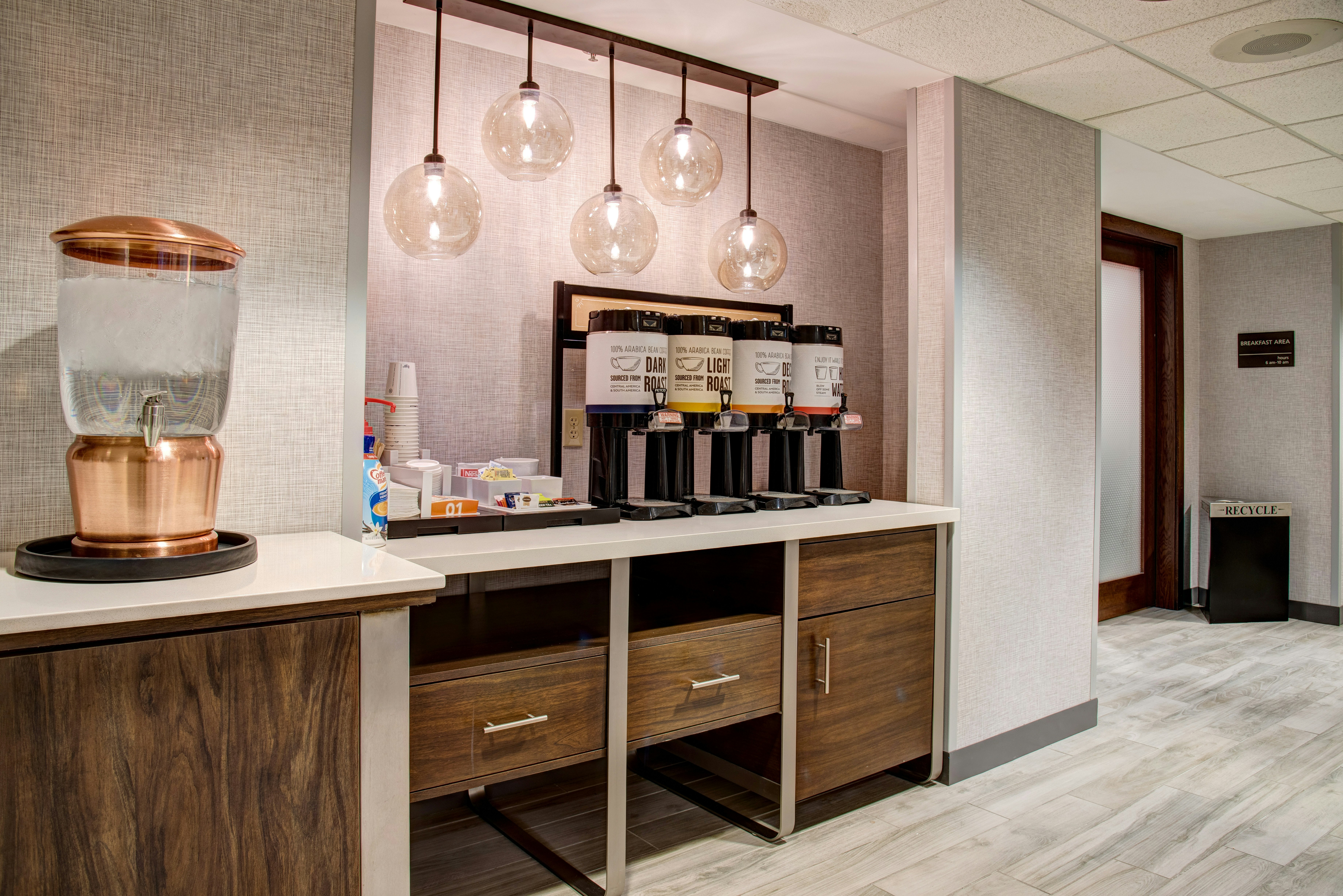 Lobby at Hampton Inn Rochester, ROCHESTER - MN