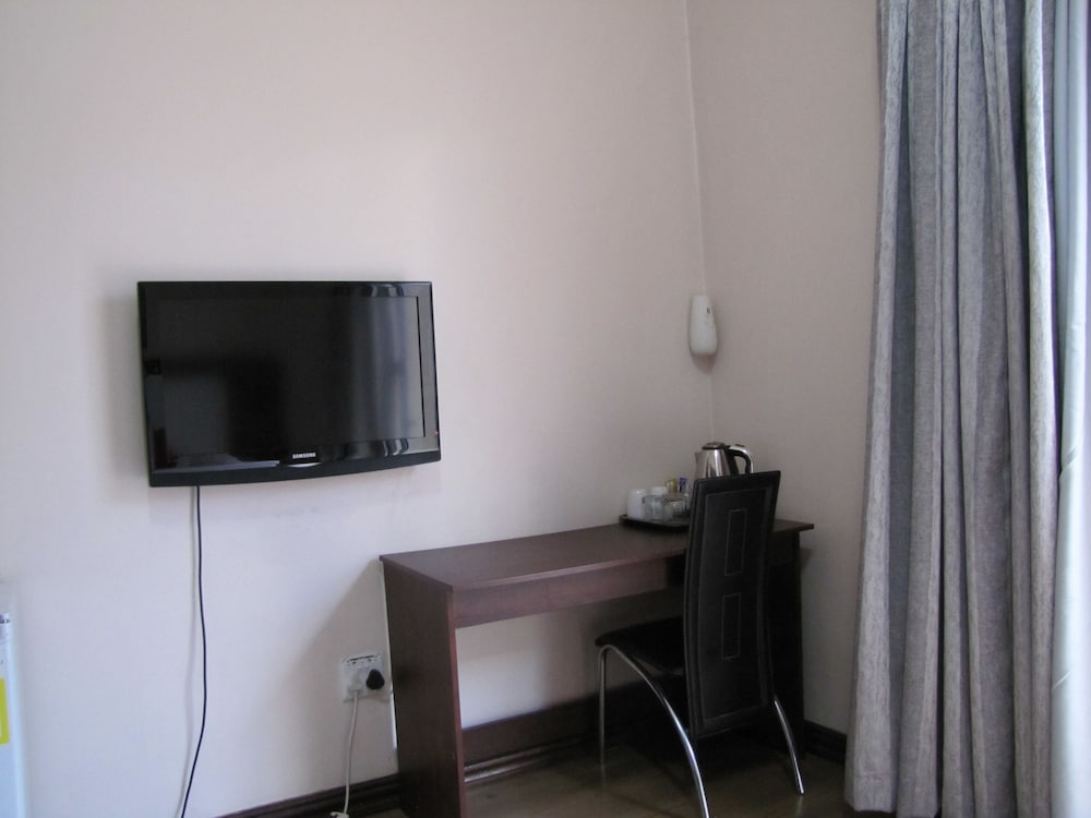 Silver Oak Luxury Accommodation 24/33