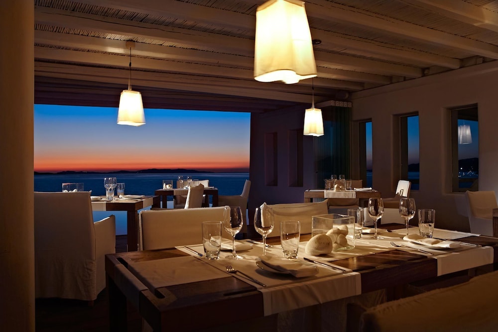 Cavo Tagoo Mykonos 33/50