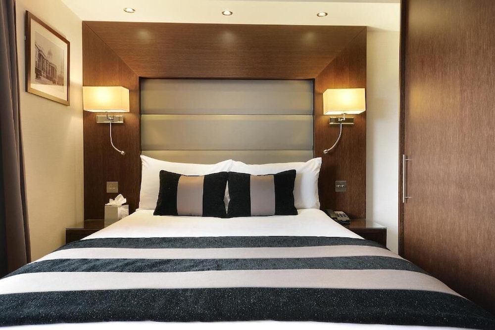 Park Grand London Kensington 16/28