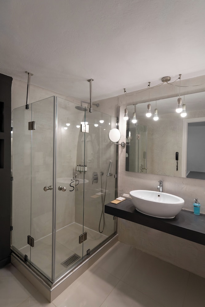 Santorini Princess Spa Hotel 46/50