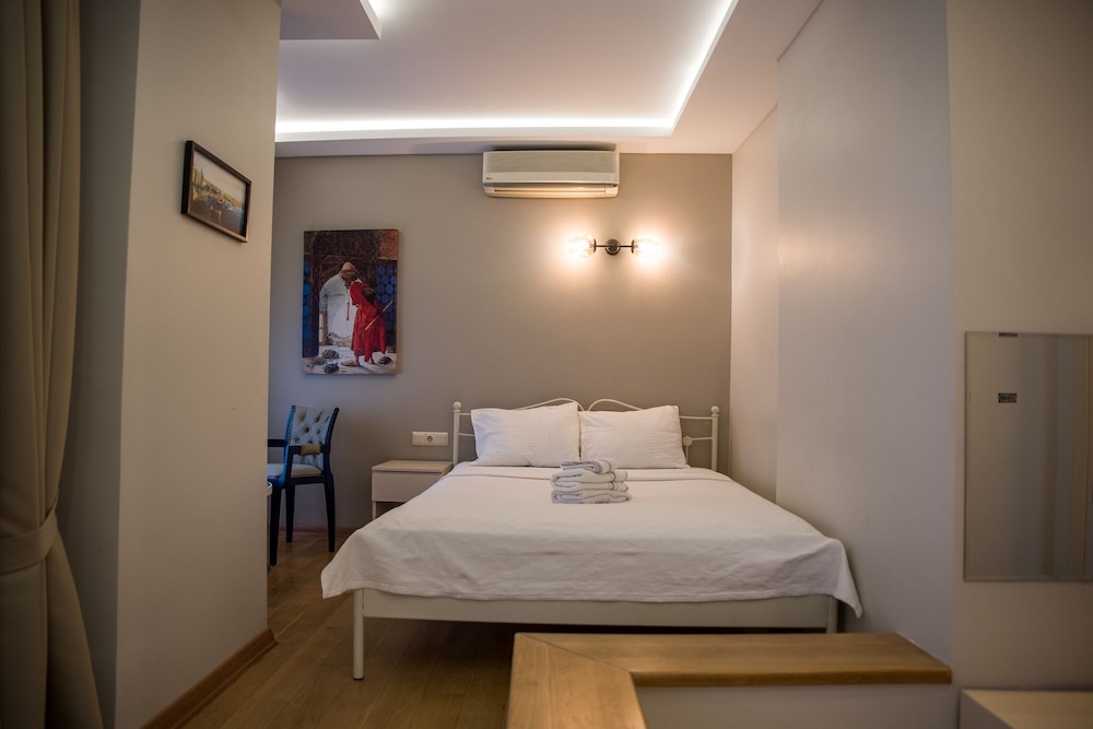 RAGIP PASHA APARTMENTS 51/73