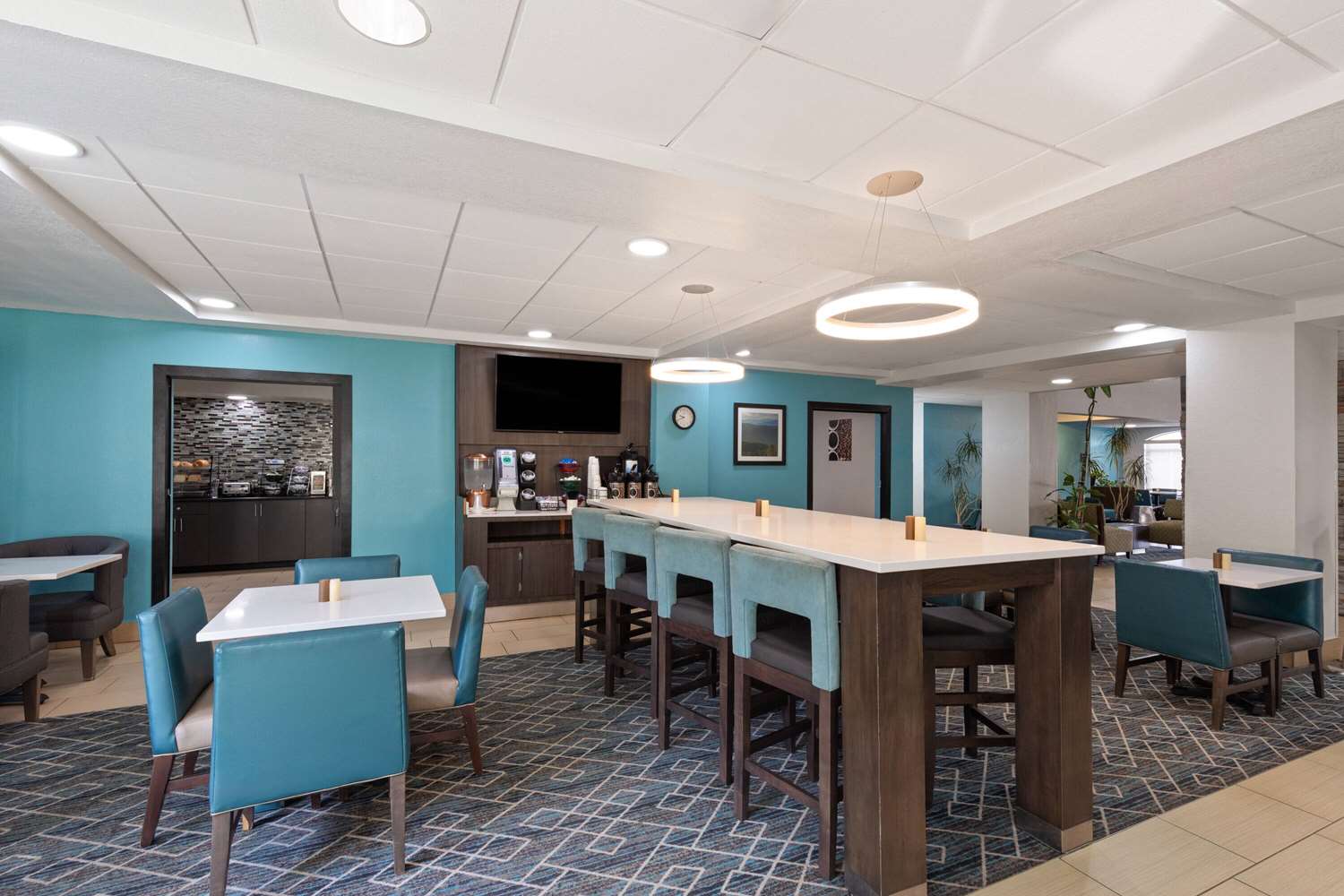 restaurant cafeteria