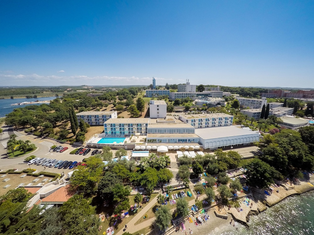 Hotel Plavi Plava Laguna 32/42
