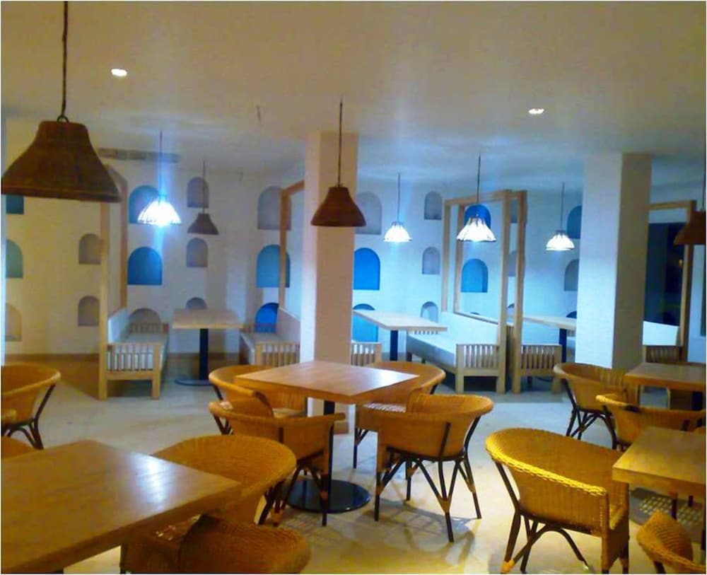 Peerless Sarovar Portico 24/45