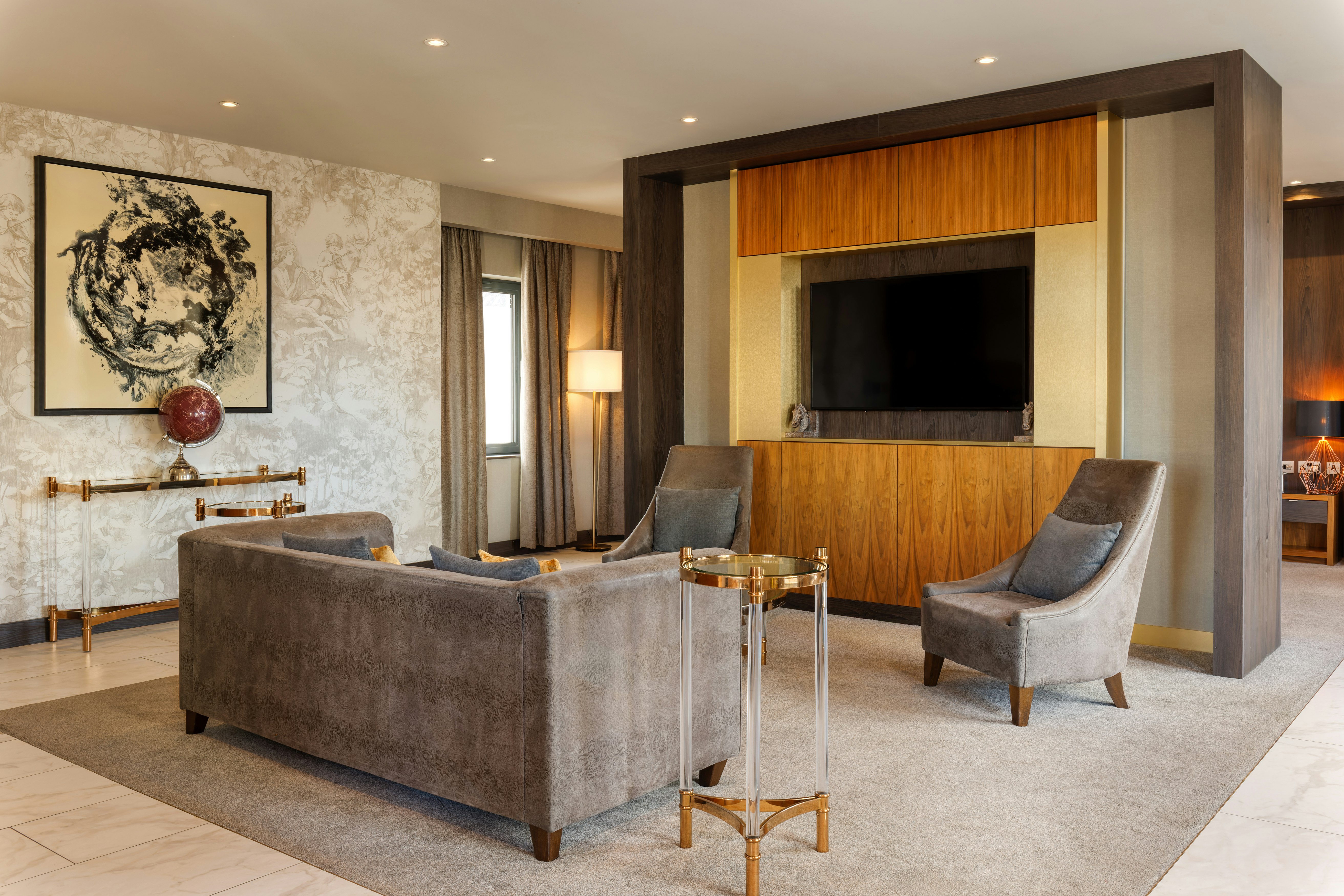 Lobby at DoubleTree by Hilton Belfast City Ten Square, BELFAST