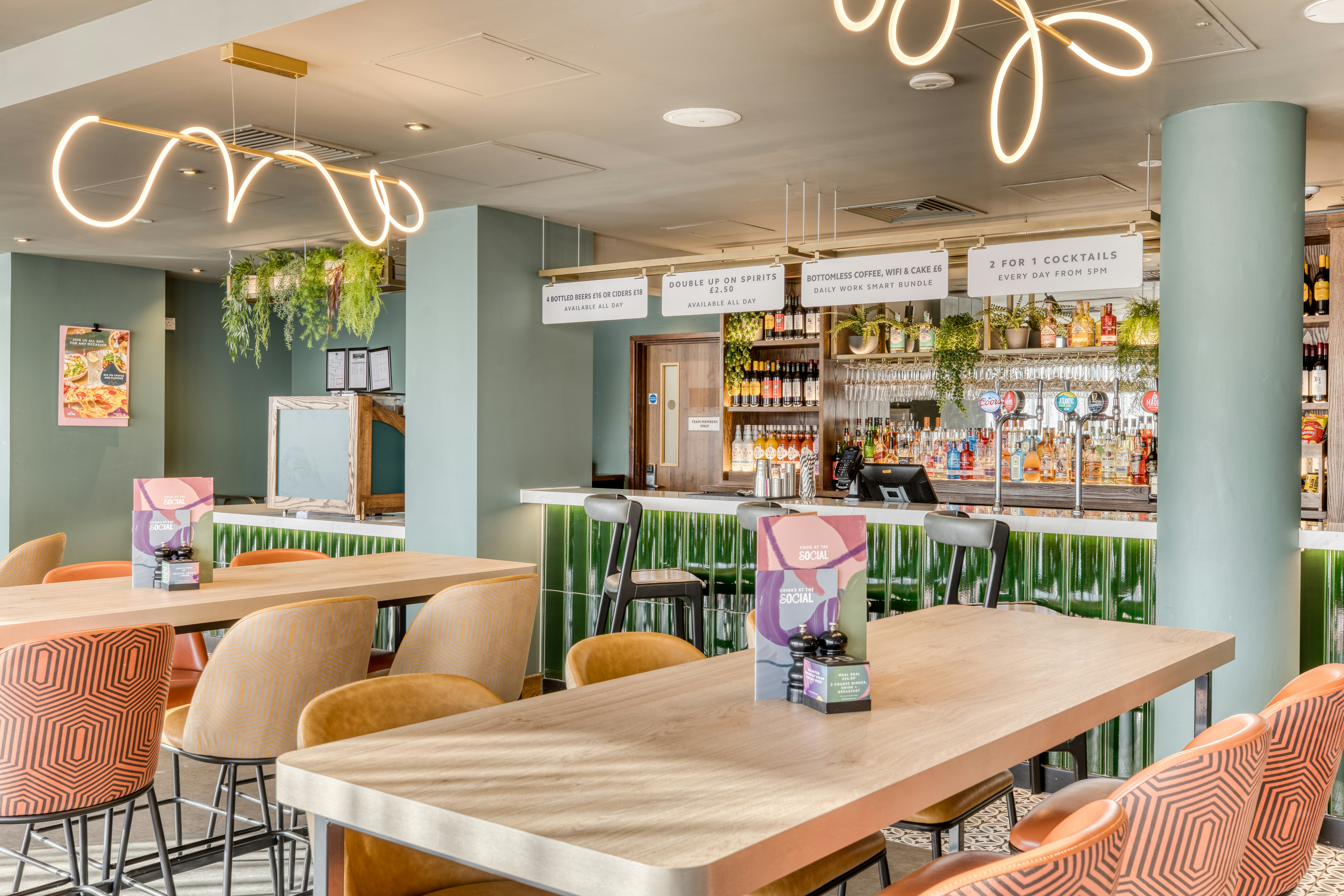 Premier Inn Southampton City Centre West Quay 30/51