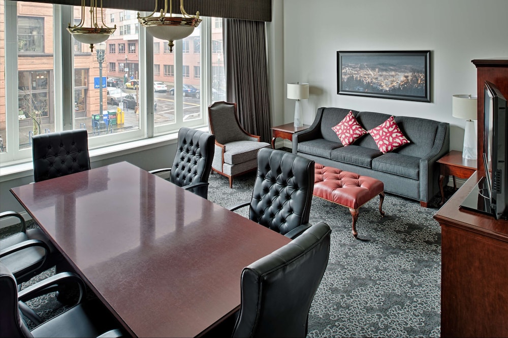 Embassy Suites By Hilton Portland Downtown 31/80
