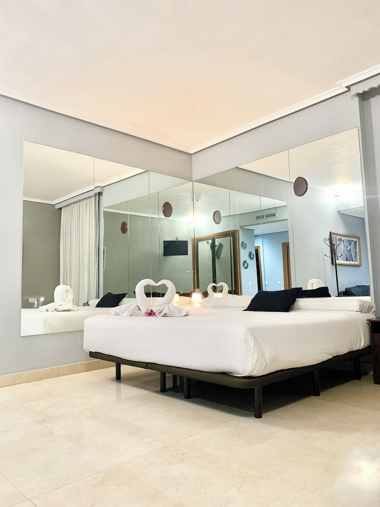 Hotel Humanes 34/65