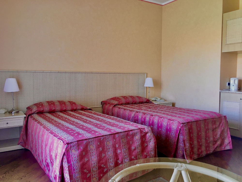 Serravalle Golf Hotel 50/50