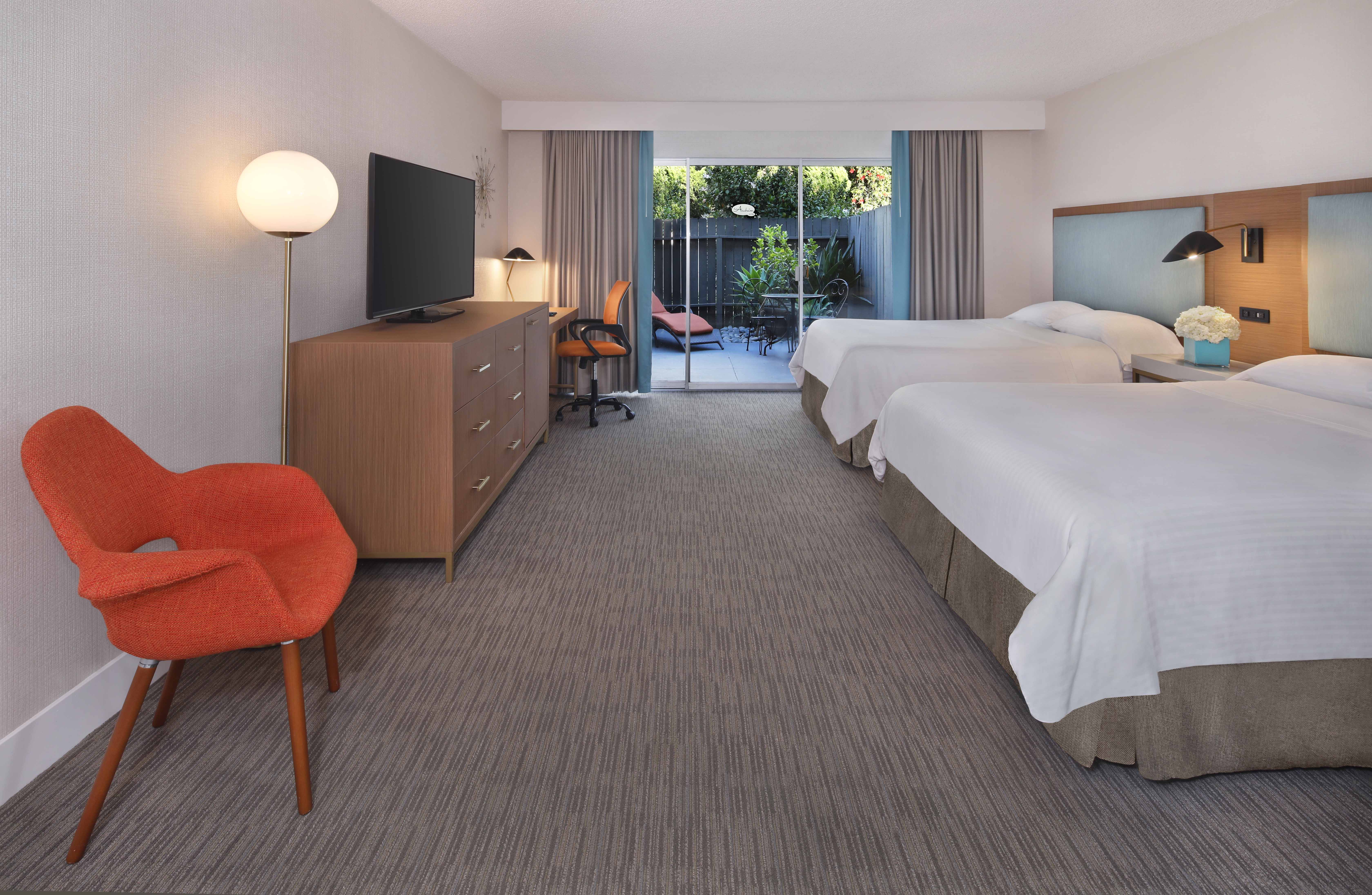 TWO QUEEN BEDDED ROOMS