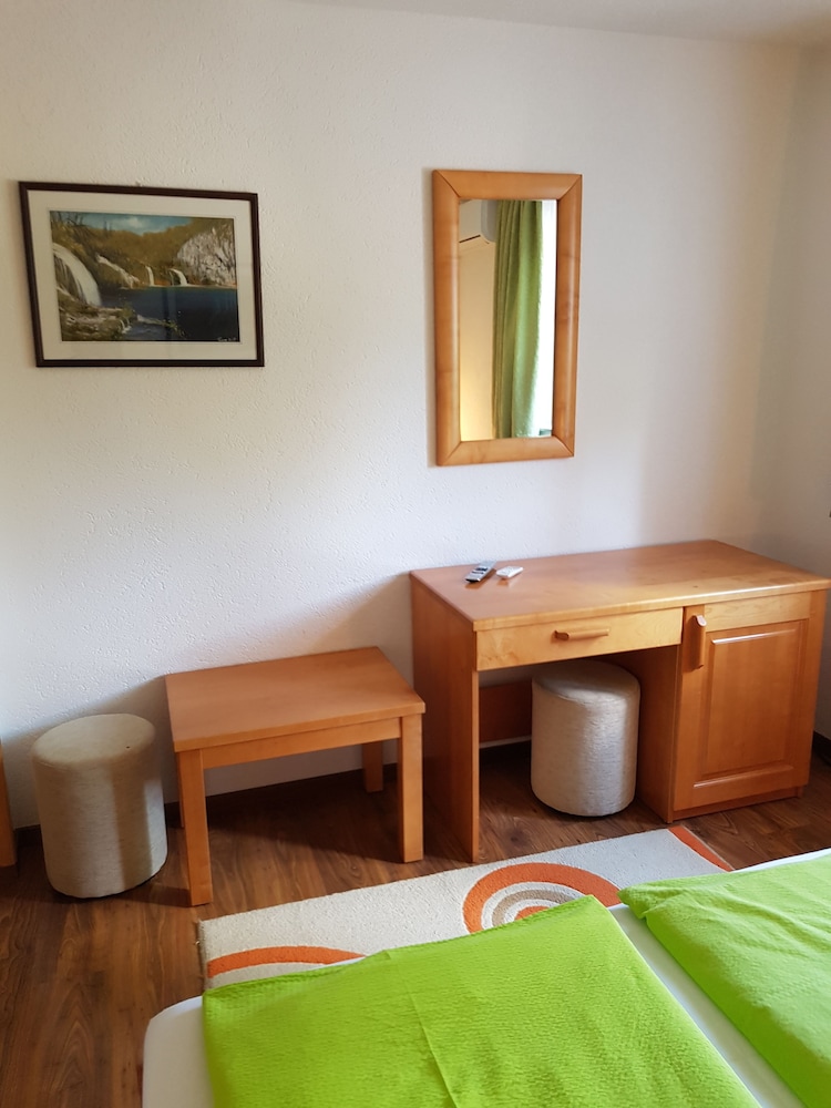 Pansion Breza 17/50