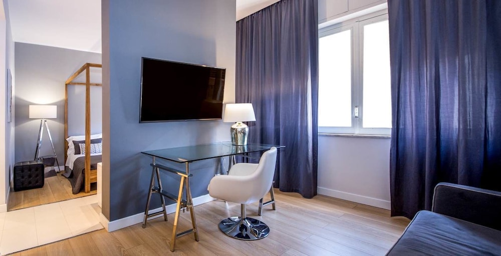 Suite 136 Luxury Rooms 38/50
