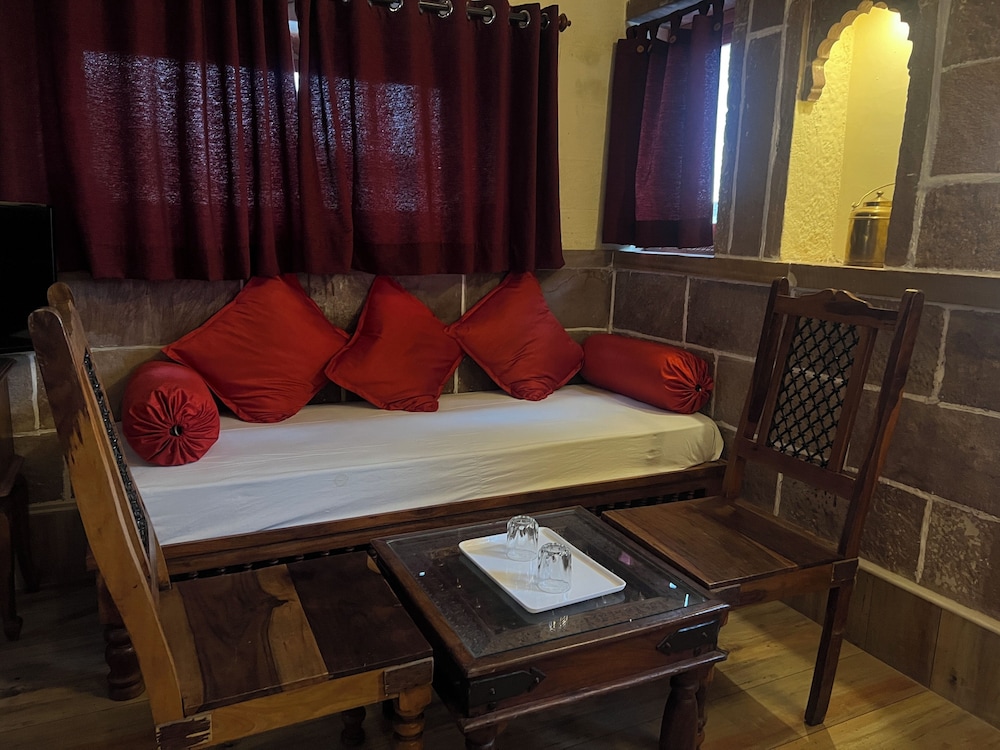 Juna Mahal 29/49
