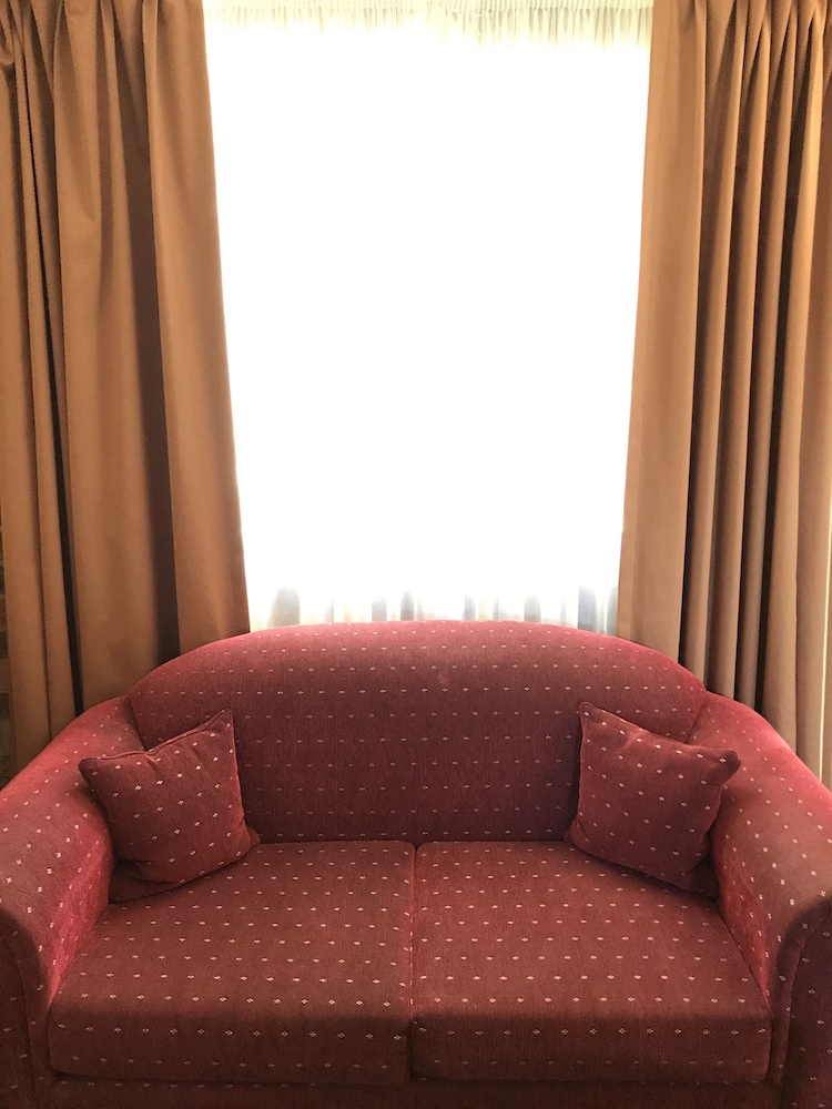 Sunseeker Motor Inn 41/66