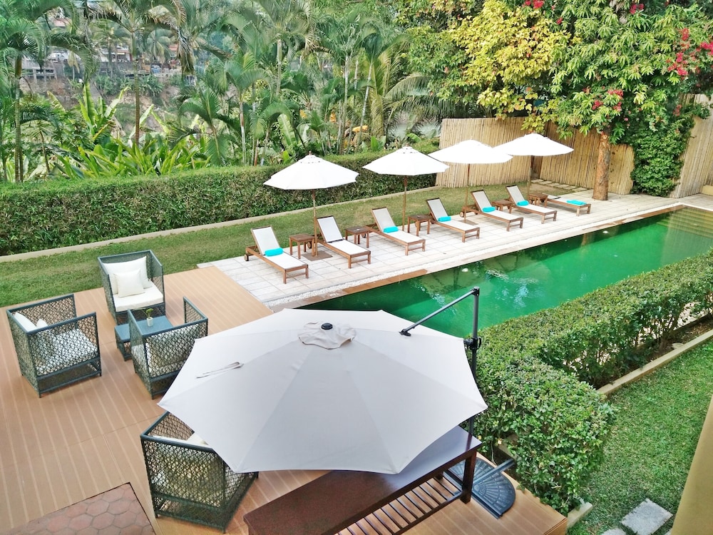 THE APSARA RIVE DROITE 26/50