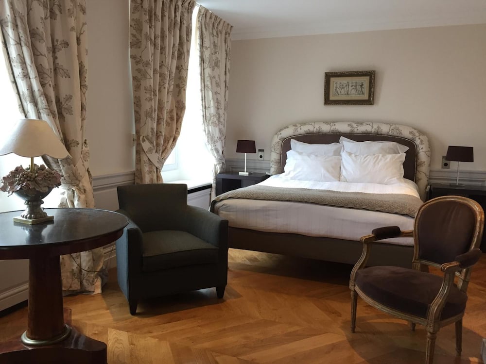 Hotel de Londres 23/33