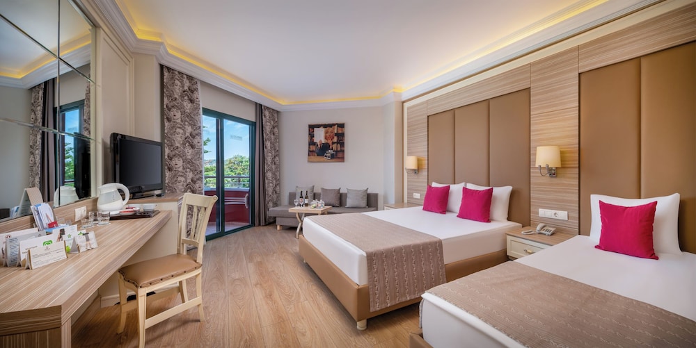Delphin Deluxe Resort 13/50