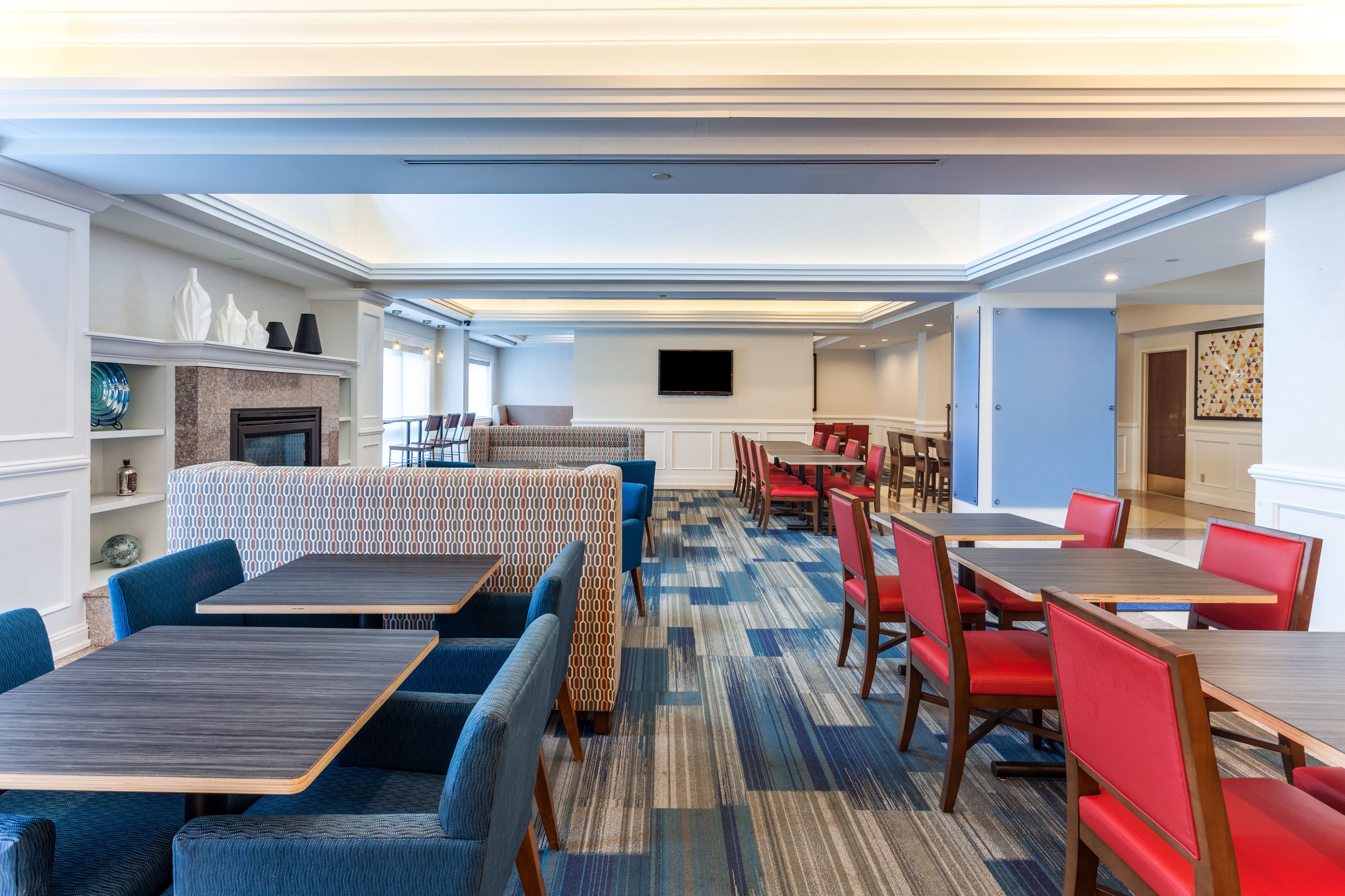 Holiday Inn Express Hauppauge-Long Island 47/66