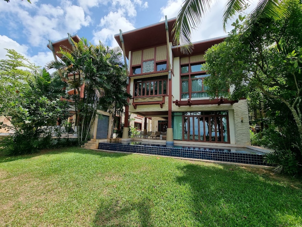 Amatapura Beach Villa 14 46/53