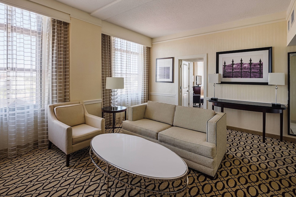 PEORIA MARRIOTT PERE MARQUETTE 28/50