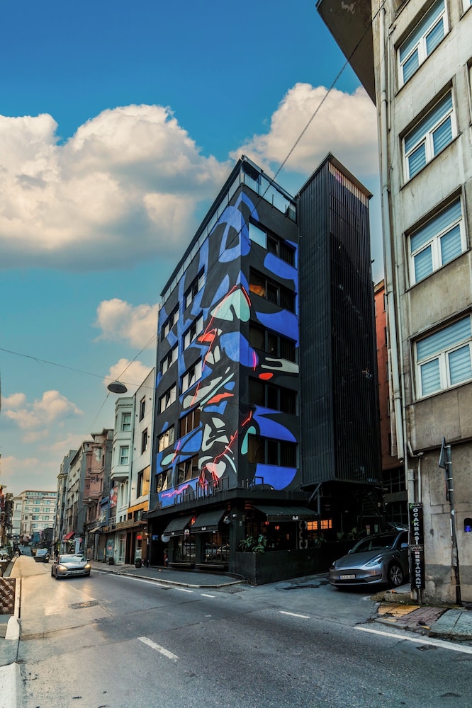 Sub Karakoy Hotel 42/47