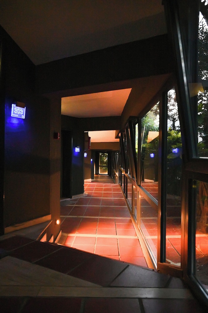 Park 156 Hotel 11/58
